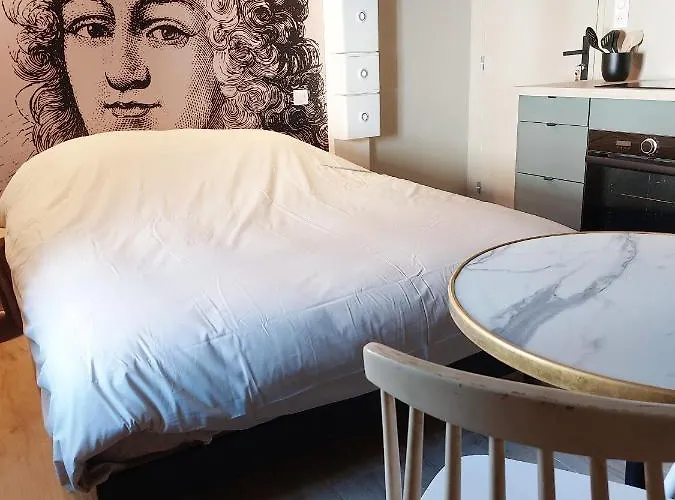 Madame Bergamote Apartment